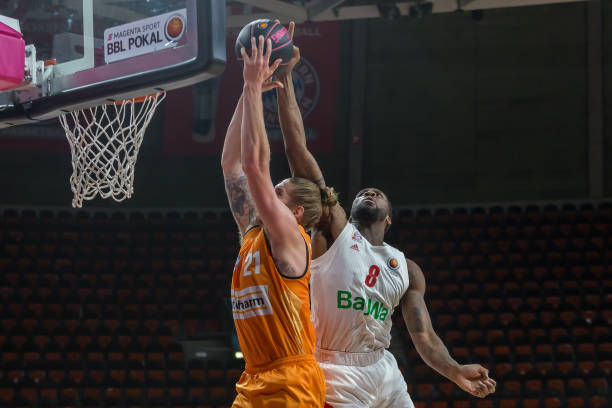 哈登频频用 哈登频频用