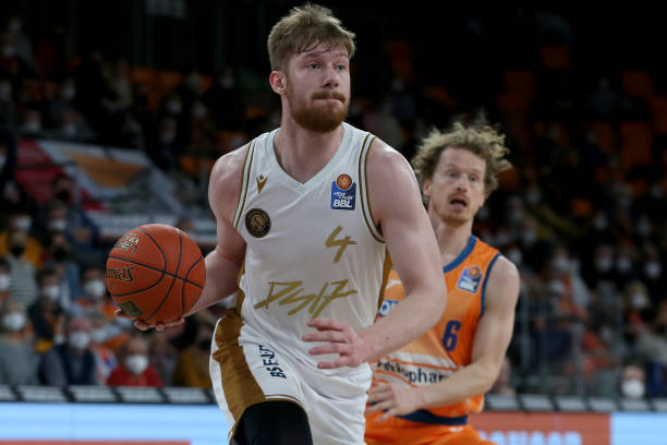 险些无缘却 险些无缘却