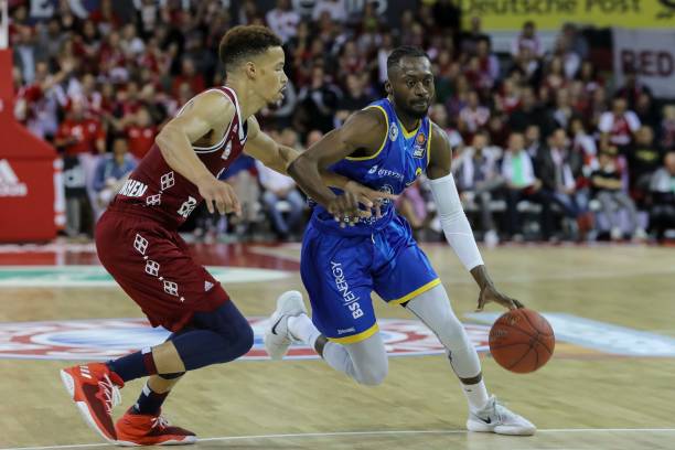 彰显了他日 彰显了他日